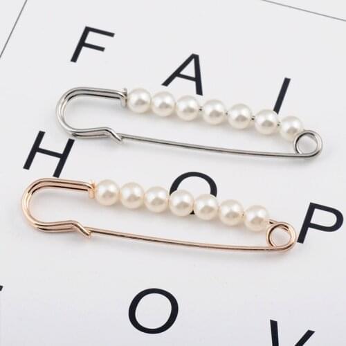 New Fashion Gold/Rhodium Pearl Brooches Shirt Silk Scarf Clothing Brooch For Women Clothing Decoration Jewelry