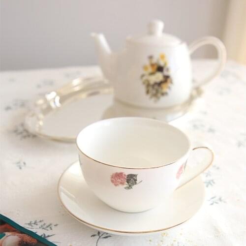 Tea Cup Saucer Spoon Set Porcelain Tea Pot Afternoon Tea Set Coffee Cups and Saucers Tableware Coffee Set Tazas Para Cafe