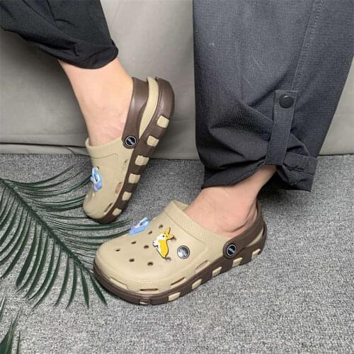 Wolf Who Men's Slippers