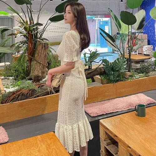 2021 New Fashion Korean Temperamen Summer Dresses Womens Square Neck Slim Lace Hollow Out Trumpet Mermaid Dress