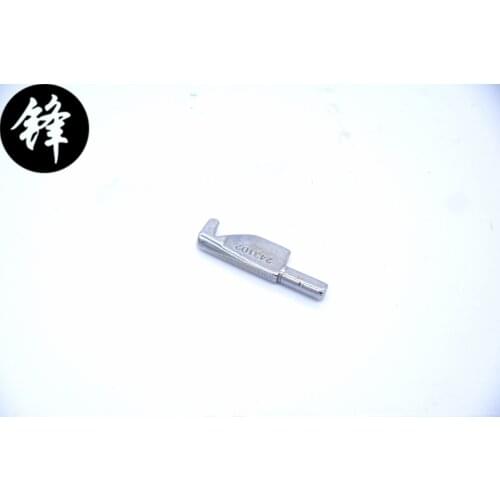 Industrial Sewing Machine / GK26 sewing machine looper 243102