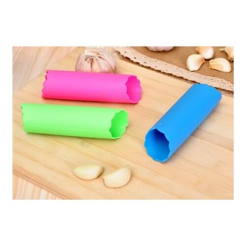 1pcs New Magic Peeled Garlic Tools Silicone Garlic Peeler Peel Barrel Peeling Easy Kitchen Tool Random Color N1108