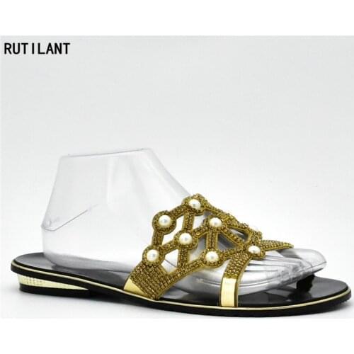 New Arrival Women Shoes 2018 Big Size Weeding Shoes for Women Elegant Women Party Shoes Decorated with Rhinestone Italy Shoes