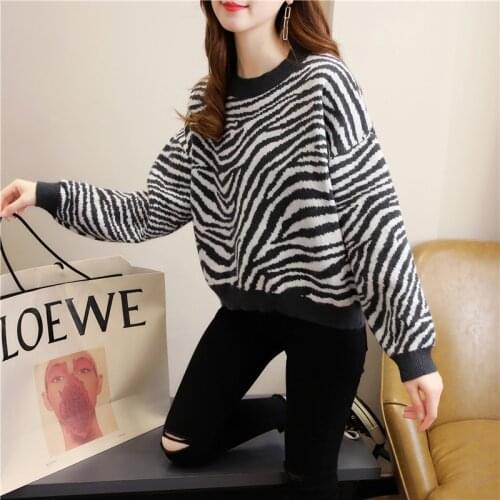 2021 fashion new western style casual striped pullover blouse loose-fitting outer jacket knitted sweater women autumn and winter