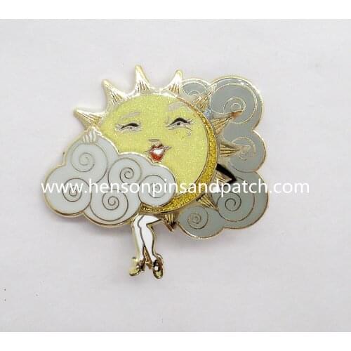 Custom Zinc alloy hard enamel slidder sun cloud pin badge
