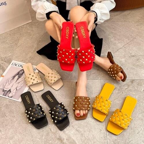 Square Head Sandals Women Slides Large Size Rivet Flat Beach Slippers 2021 Summer Outdoor Punk White Shoes Flip Flops Fashion