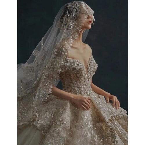 The main wedding dress 2021 new big tail temperament bride heavy industry starry sky French light simple word shoulder