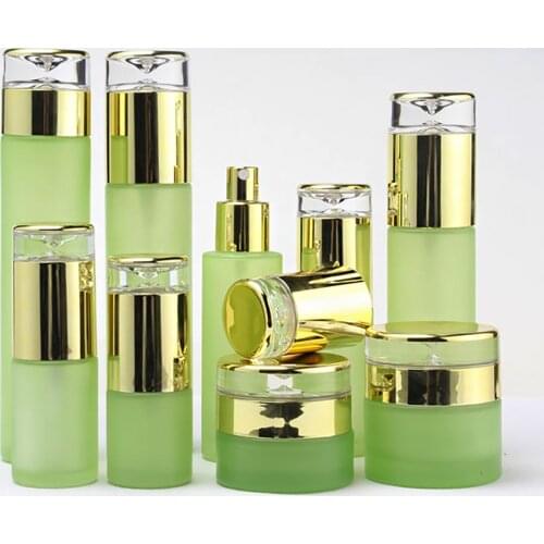 60ml Luxury Green Cosmetic Glass Lotion Bottle Cosmetic Packaging With Golden Plastic Cap Empty 30ml Glass Spray Bottles