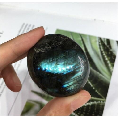 Wholesale natural blue colorful flash labradorite crystal palm stone for coping with stress
