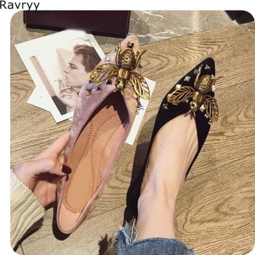 Chic bronze Bee Decor Woman shoes flats 2018 Pointed Toe slip-on female dress shoes V-shaped open design elegant casual shoes