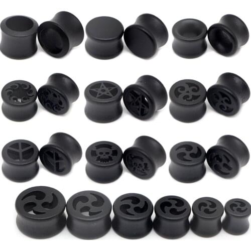 Alisouy 2PCS Fashion Ear Plugs Black Wood Flesh Tunnels Saddle Ear Gauges Solid Hollow Star Body Piercing Jewelry Expanders