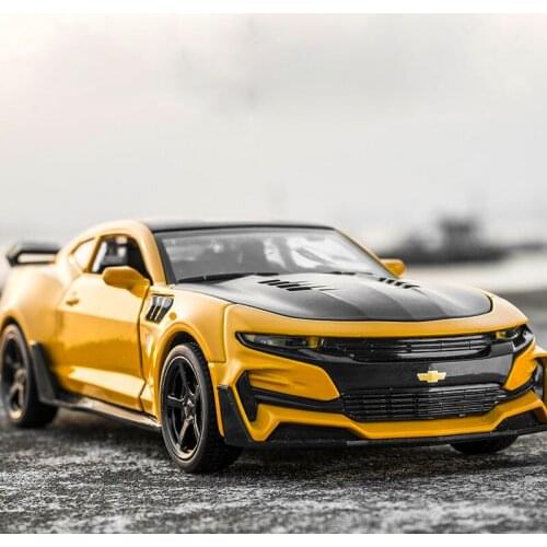 1:32 Camaro Model Car Metal Diecast Model Acousto-optic Pull-back Toy Car High Simulation Sound Light Kids Toy Gift
