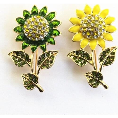 2018 hot fashion Enamel sun sunflower couple brooch coat Bag shawl collar needle holiday gift Four seasons wearing accessories
