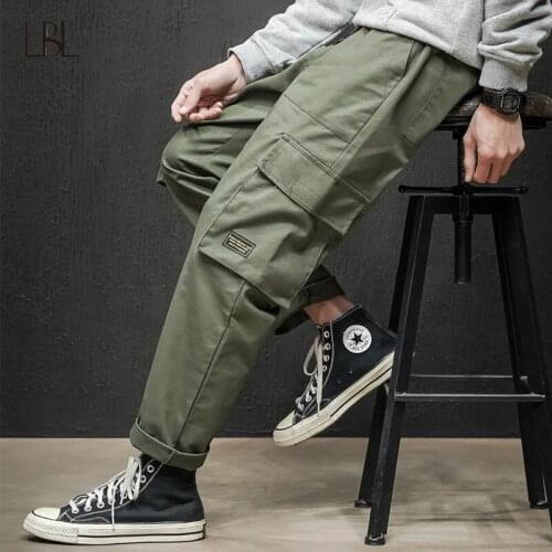 Mens Cargo Pants Streetwear Oversize Men Harem Pants Multi-Pocket Trousers Fashion Sweatpants Casual Male Hip Hop 2021 New Pants