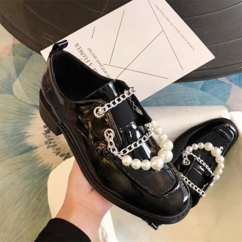 Patent Leather Oxford Shoes For Women Chain Pearl Ladies Flat Shoes Black Oxfords Fashion Single Shoes Square Toe Zapatos Mujer