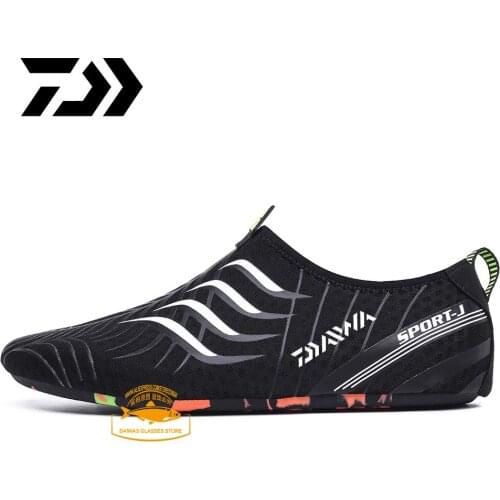 Daiwa Beach Fishing Shoes Quick-Drying Swimming Aqua Shoes Seaside Slippers Surf Upstream Light Sports Water Shoes Sneakers