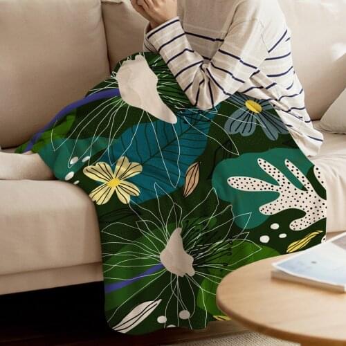 Hand Drawn Illustration Tropical Plant Flower Printed Flannel Blanket Soft Throw Blanket Machine Washable Blankets for Beds