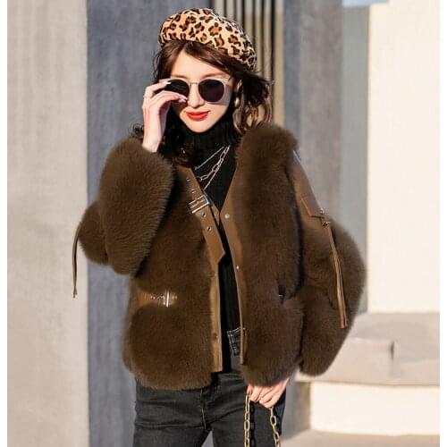 2021 New Whole Fur Fox Fur Jacket Female Fashion Loose Iocomotive Short Parka Coat Outerwear Women Thicken Warmth Fur Overcoat