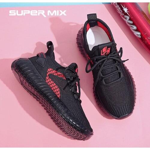 2021 New Fashion Lightweight Mesh Womens Shoes Soft Sole Work Shoes Sports Shoes Womens Breathable Casual Jogging Shoes