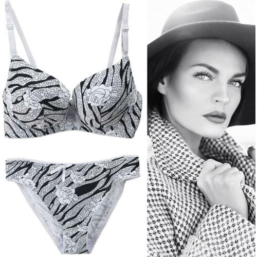 White Bra Set Underwear Women Sexy Floral Underwear Women Bra Slim Breathable Popular Thong Lingerie Set A B C