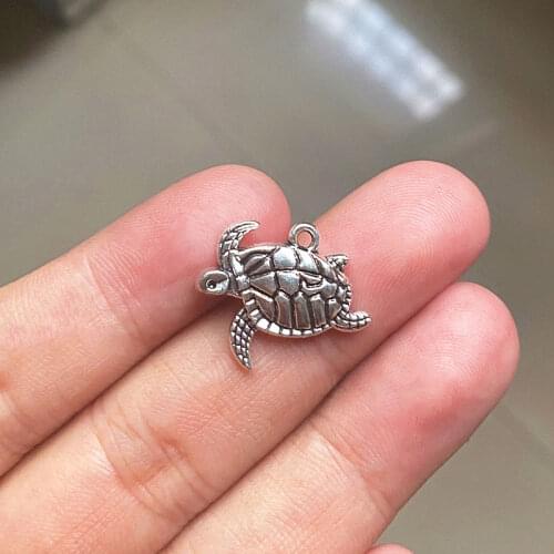 30PCS/lot Vintage Silver Color Alloy Animal Charms Tortoise Turtle Sea Pendant Charms Fit Necklace DIY Handmade Jewelry Making