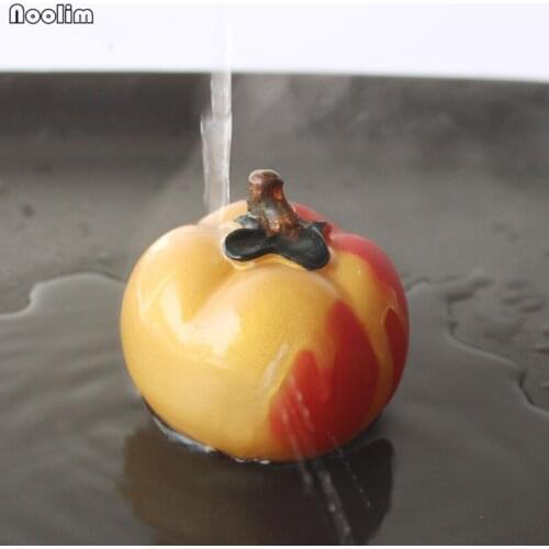 NOOLIM Porcelain Color Changing Tea Pet Ceramic Creative Persimmon Tomato Frog Ornaments Teahouse Home Decoration Crafts