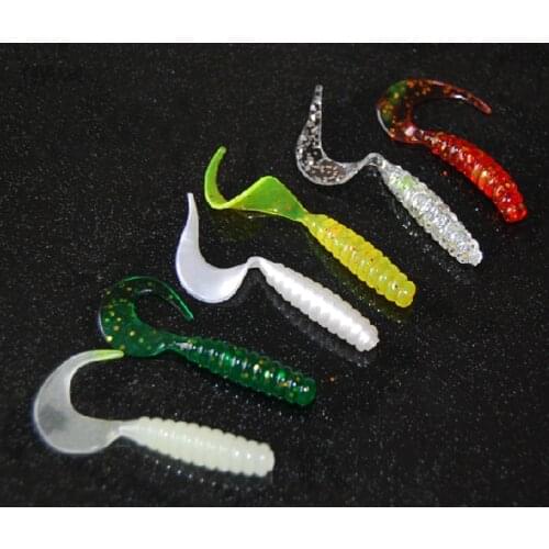 100PCS Soft Lure Fishing Bait Capuchin maggots Grub worm Silicone 6cm
