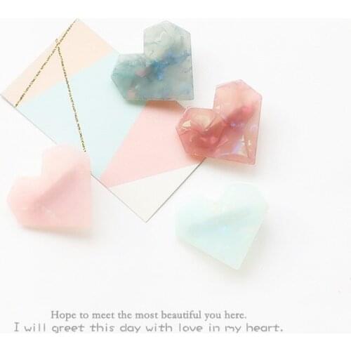 1pcs Fashion Heart Shape Resin Hair Clips for Women Hairpins Shiny Heart Shell Hairgrip Fashion Hair Accessories Gift