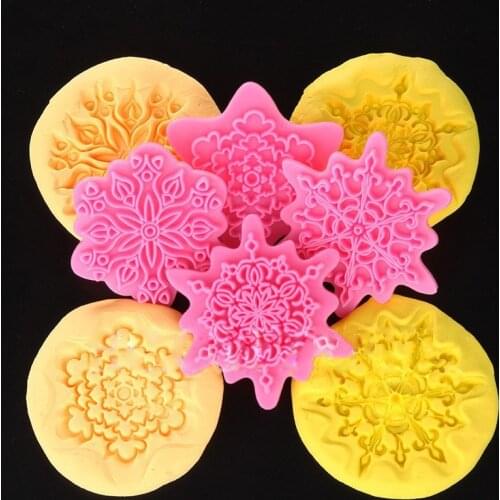Mandala Lace Print Cookie Mold Fondant Cookie Cutter DIY Baking Decorating Tool 5PCS