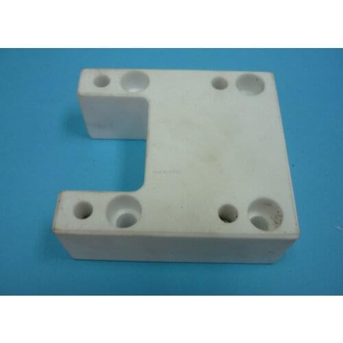 X053C314H01 M306 Mitsubishi Ceramic Lower Isolator Plate EDM Wear Parts 78*70*30mm WEDM-LS Wire Cutting Parts and Accessaries
