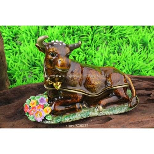 Traditional Cow Handmade Trinket Box Cow Cattle Metal Display Decoration Collection Animal Gift Cow Jewelry Trinket Box