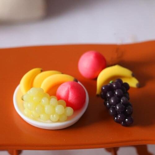 6Pcs/set 1/6 1/12 Scale Mini Simulation Fruit Plate Grape Banana Peach Dollhouse Kitchen Decoration
