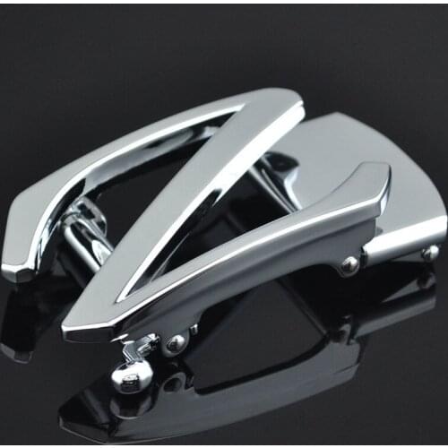 Hot letter automatic buckling belt buckling alloy buckling head letter buckling skin leading LY137-690 automatic belt buckle