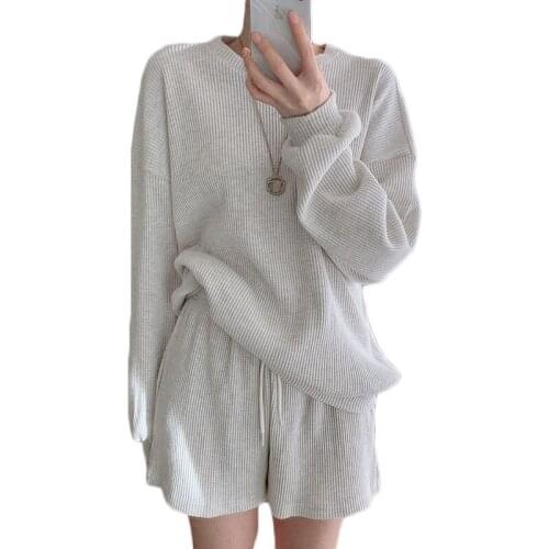 WSYORE Women Casual Two Pieces Set Spring and Autumn Loose Long-sleeve Sweatshirt Tops Elastic Shorts Student Suits NS2778