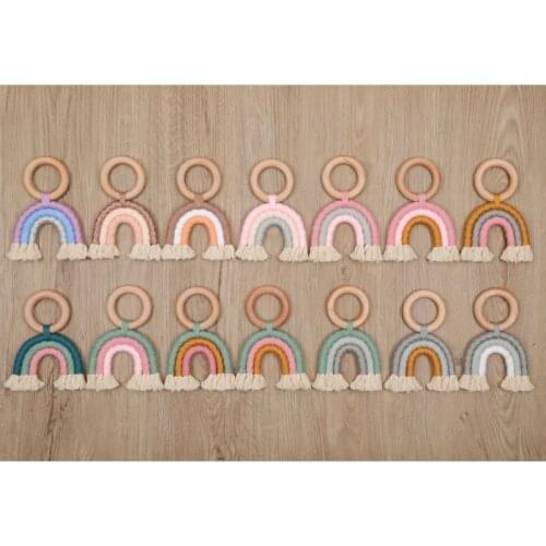 Christmas Baby Rainbow Teething Ring Safety Wooden Teether Baby Care Shower Gift F3ME