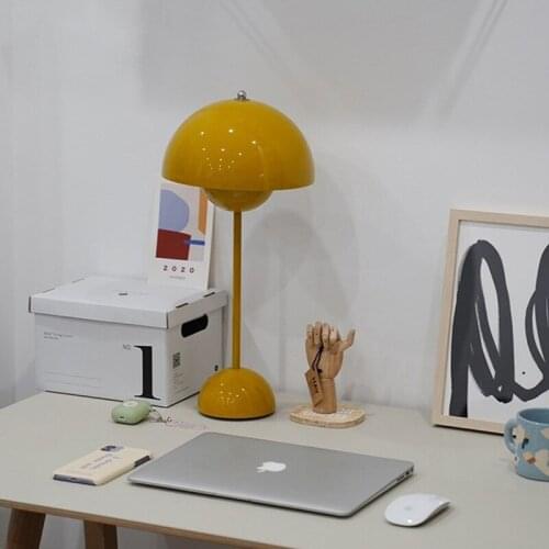 Nordic Mushroom Table Lamps for Living Room Modern Desk Lamp Table Light Bedroom Bedside Lamp Home Decor Loft Lighting Fixturtes