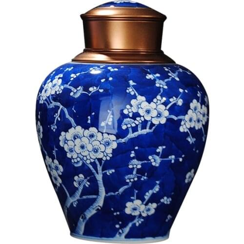 Jingdezhen ceramic tea pot large hand painted blue and white vacuum sealed pot Tieguanyin green tea storage pot
