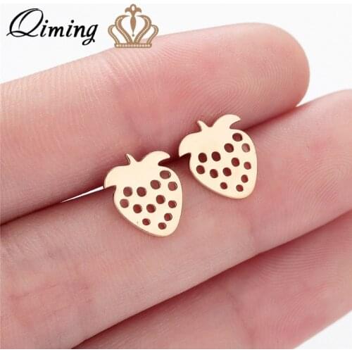 QIMING Tiny Stainless Steel Strawberry Earring Flat Fruit Cute Baby Kids Birthday Gift fashion Gold Sweet Lovely Stud Earrings