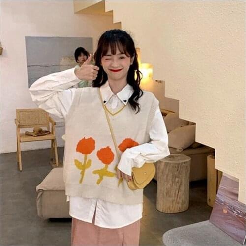 2021 spring and autumn fashion temperament new Korean version loose retro western style V-neck sweater knitted sleeveless vest