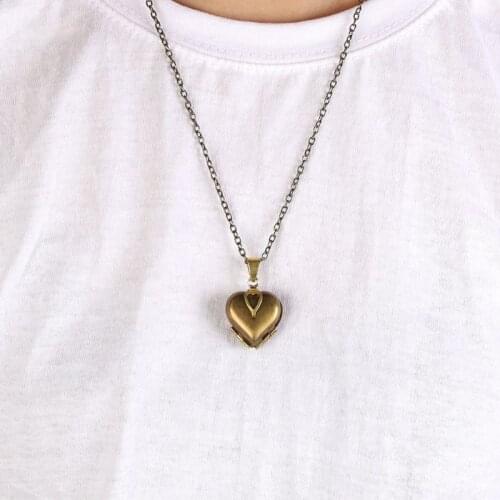 Antique Lucky 4 Leaf Clover Four Photos Locket Necklace Family DIY Photo Jewelry