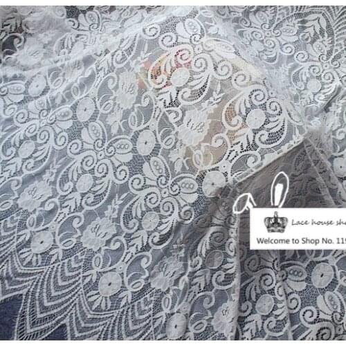 High Quality Export European Heavy Weight Yarn Eyelash Lace Fabric Openwork Lace DIY Clothing Dress Wedding Accessories