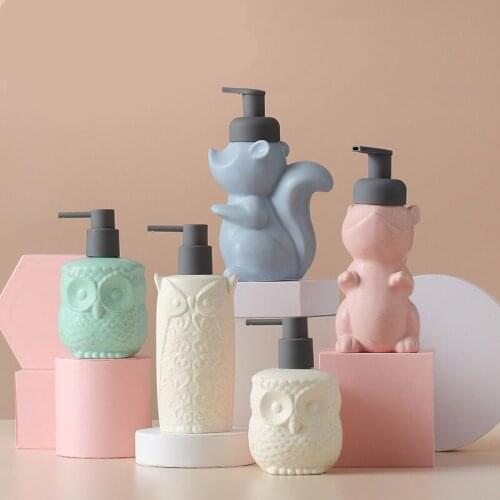 European Bathroom Ceramic Owl Squirrel Soap Dispenser Lotion bottle Home hand sanitizer Storage Portable shampoo bottles