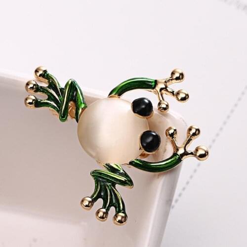 Creative Women Brooch Pin Frog Shaped Faux Pearl Enamel Brooch Pin Clothes Bag Decor Gift Womans accesories