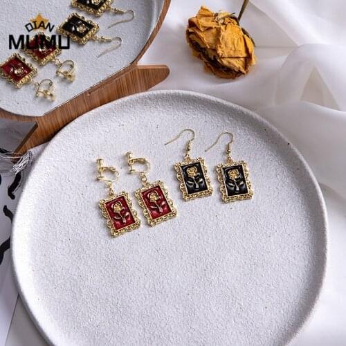 Fashion Retro Red Black Rose Earring Metal Square Frame Rose Ear For Women Creative Joker Bohemia Drop Earrings Jewelry Gift