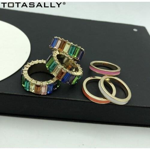 TOTASALLY Fashion Designer Luxury Finger Party Ring for Women Imitation Colorful Crystal Rings Jewelry anillos de mujeres