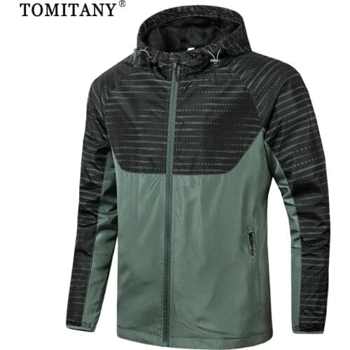 Men Jacket In Stock High Quality Fashion Stripe Autumn Running SportWear Jacket Thin Hooded Windbreaker Outdoor Jackets For Men