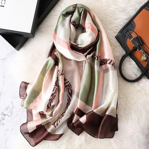 Silk Scarf Women Luxury Leopard Print Shawl Foulard Femme Brand Bufanda Mujer Fashion Silk Sjaal Head Hijab Ladies Echarpe New