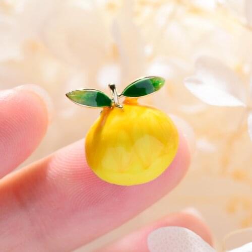 Creative Small Grapefruit Collar Pin Brooch Cute Enamel Fruit Buckle Simple Dress Brooches Accessories Party Gift