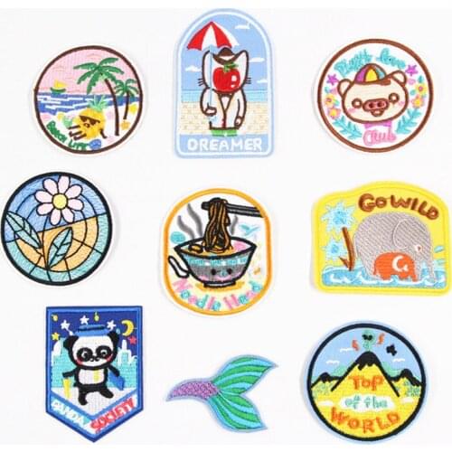 Round Patch Mountain River Pattern Ironing On Jeans Jackets Stripes Stickers Embroidered Custom Patches For Clothing Appliques