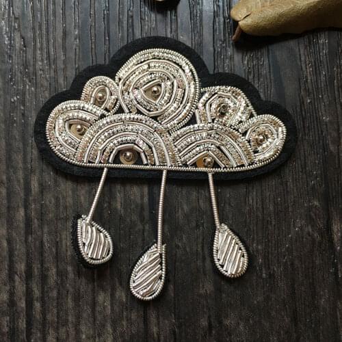 High quality luxury indiasilk embroidered badge cloud design brooch clothes pin badges for clothes broches para ropa